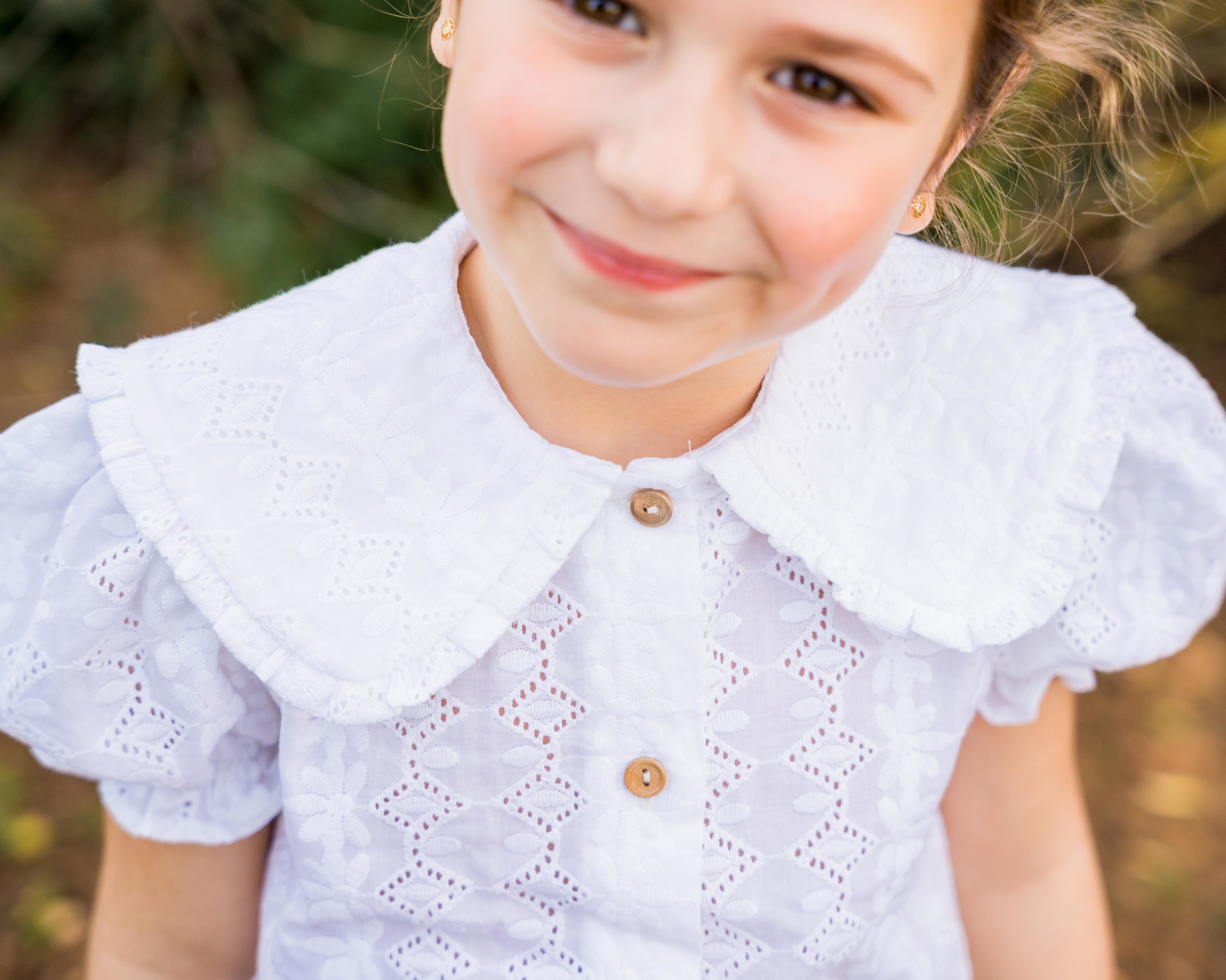 camisa mas aplomas detalle cuello