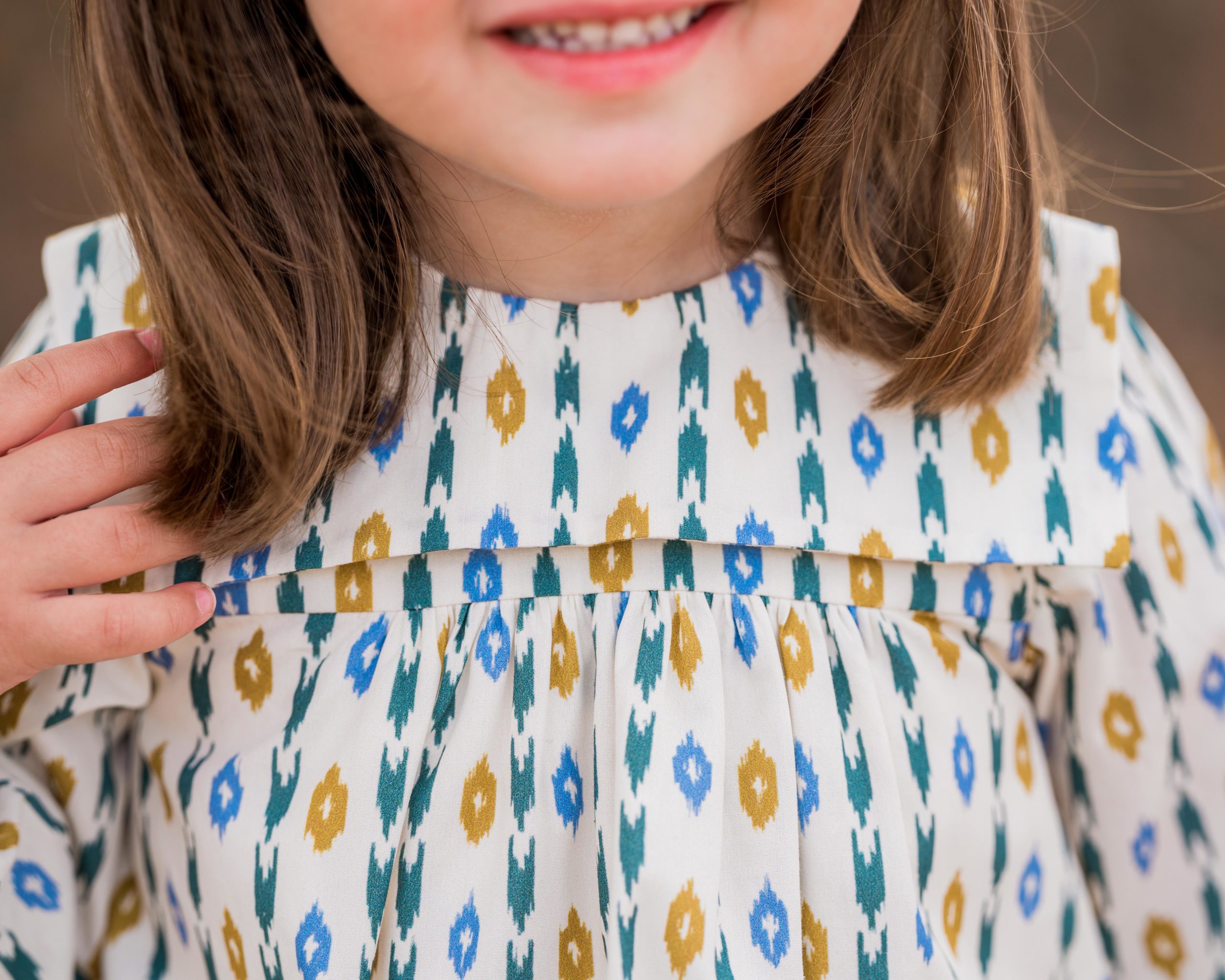 vestido ikatto cuello